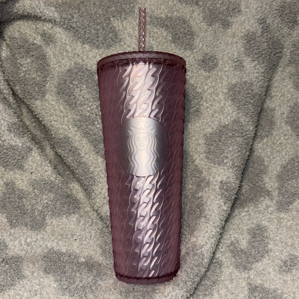 NWT 2024 Venti Pink chain Starbucks tumbler.